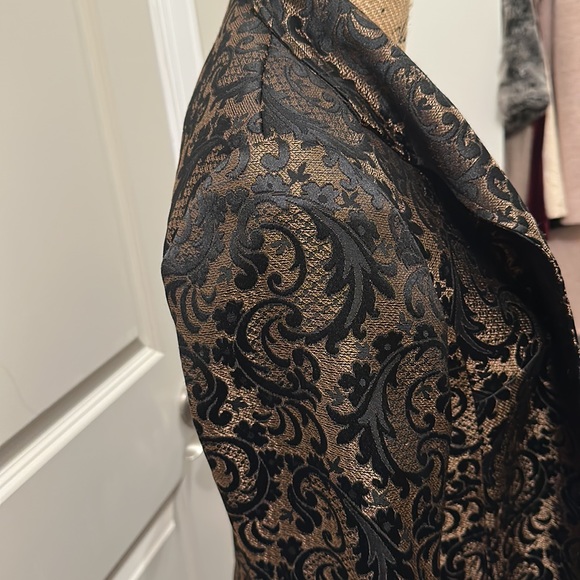 Black and gold jacket/blazer - Picture 3 of 4